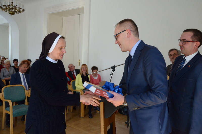 Prezydent nagrodził nauczycieli (zdjęcia)