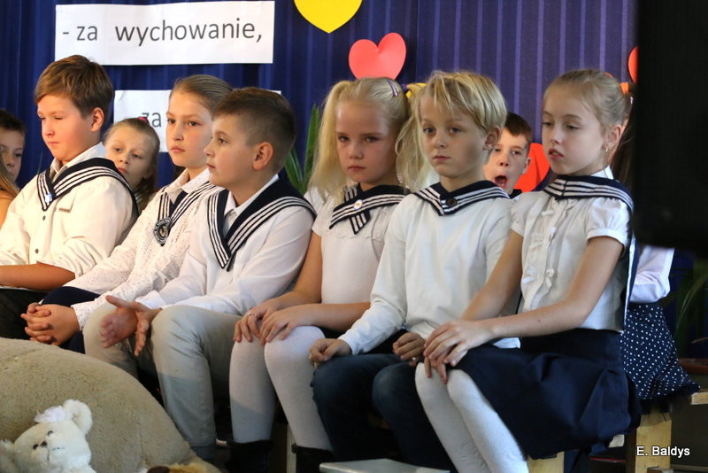 Kordzikiem pasowani na ucznia SP 2 (zdjęcia)