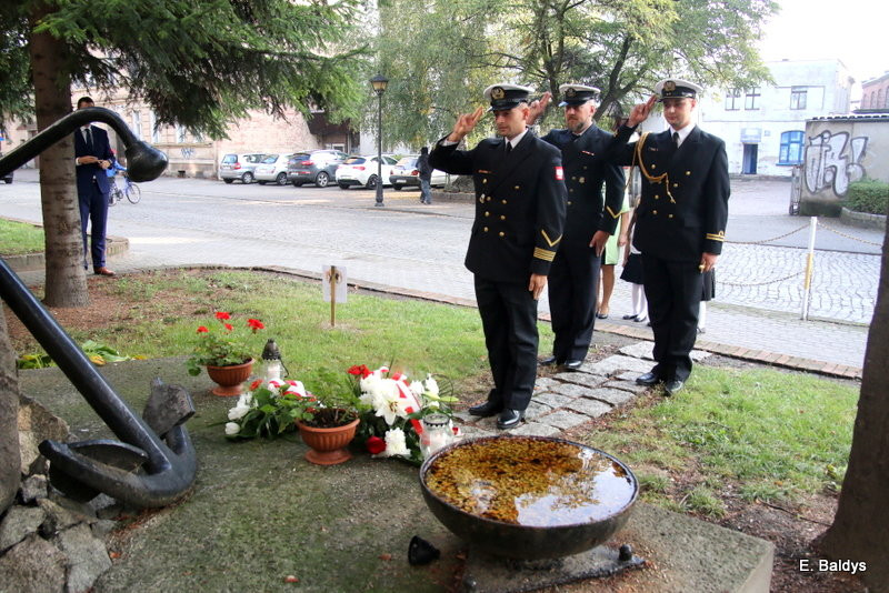 Kordzikiem pasowani na ucznia SP 2 (zdjęcia)