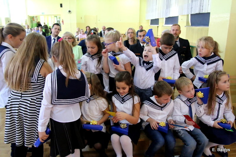 Kordzikiem pasowani na ucznia SP 2 (zdjęcia)