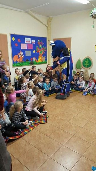 Hej Unia! - śpiewają przedszkolacy (zdjęcia)
