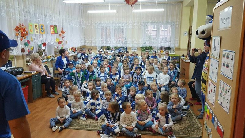 Hej Unia! - śpiewają przedszkolacy (zdjęcia)