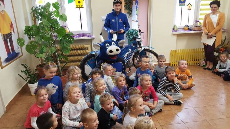 Hej Unia! - śpiewają przedszkolacy (zdjęcia)