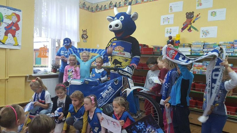Hej Unia! - śpiewają przedszkolacy (zdjęcia)
