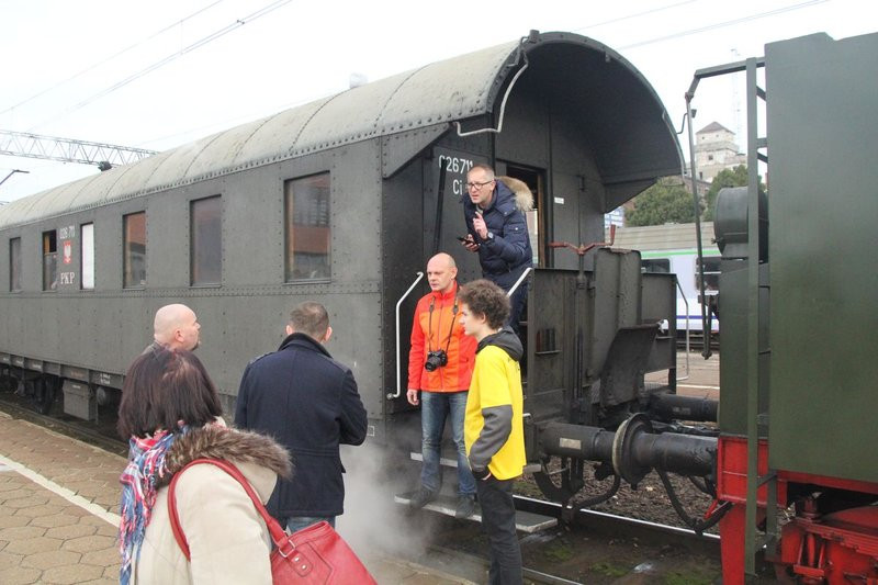 Pociąg retro połączył Leszno i Rawicz (reportaż dźwiękowy, wideo i zdjęcia)