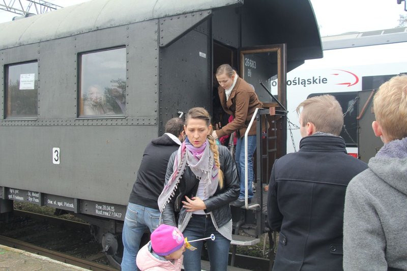 Pociąg retro połączył Leszno i Rawicz (reportaż dźwiękowy, wideo i zdjęcia)