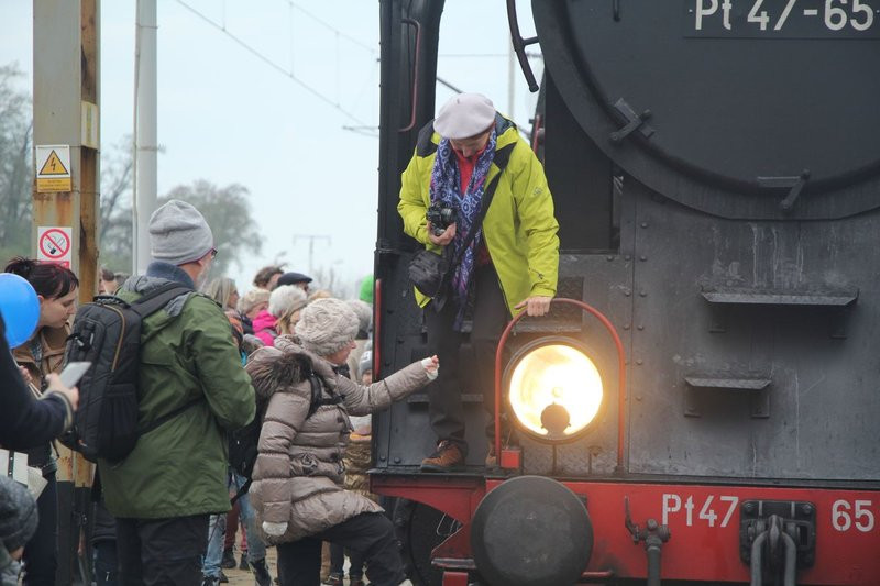 Pociąg retro połączył Leszno i Rawicz (reportaż dźwiękowy, wideo i zdjęcia)