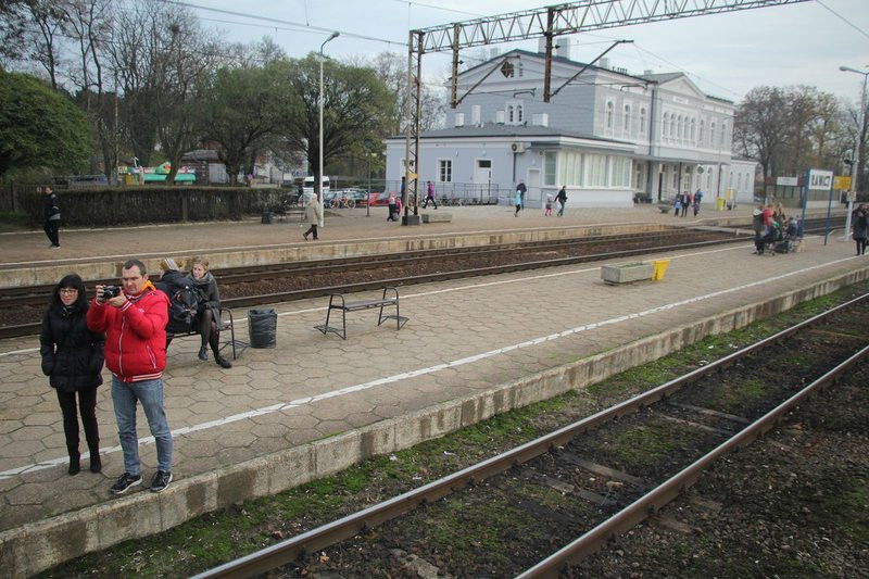 Pociąg retro połączył Leszno i Rawicz (reportaż dźwiękowy, wideo i zdjęcia)