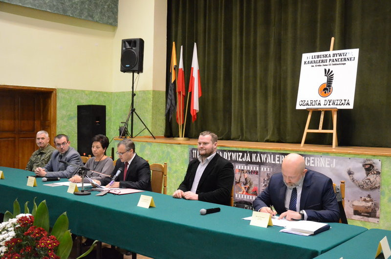 Rada Miejska uhonorowała generała Gutowskiego (zdjęcia)