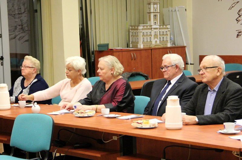 Ostatnie obrady seniorów (zdjęcia)