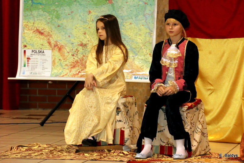 Pasowanie po królewsku w SP 13 (zdjęcia)