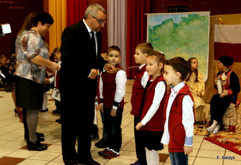 Pasowanie po królewsku w SP 13 (zdjęcia)