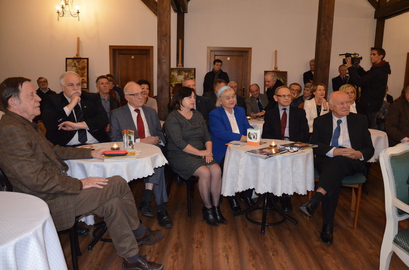 Wspomnienia przed memoriałem (zdjęcia)
