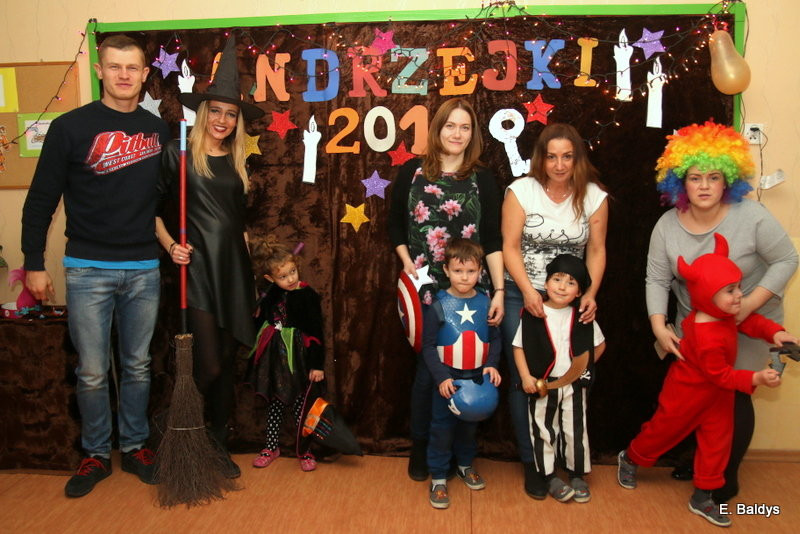 Andrzejki w PM 18 (zdjęcia)