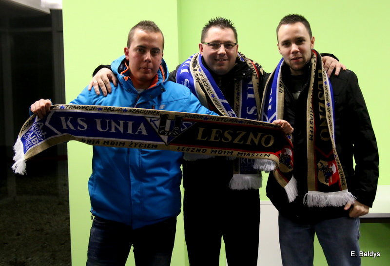 Ultrasi wracają na stadion (zdjęcia)