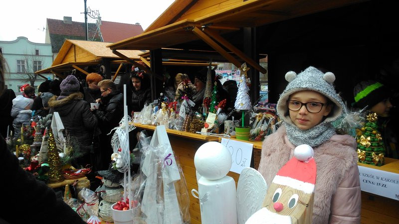 Pierniki i grochówka na osieckim rynku (zdjęcia)