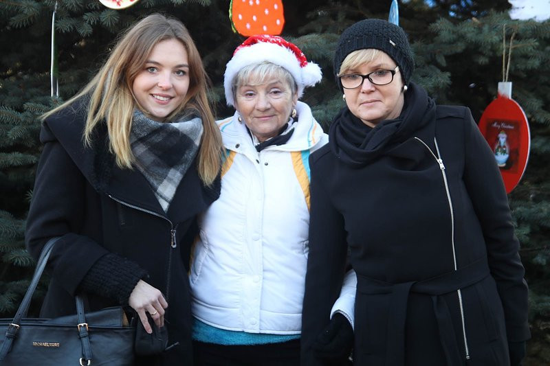 Choinka ubrana, lodowisko otwarte (dużo zdjęć)