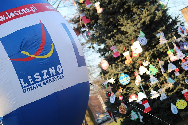 Choinka ubrana, lodowisko otwarte (dużo zdjęć)