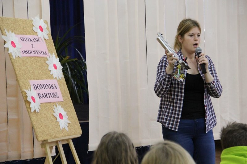 Z absolwentką o strzelectwie (zdjęcia)