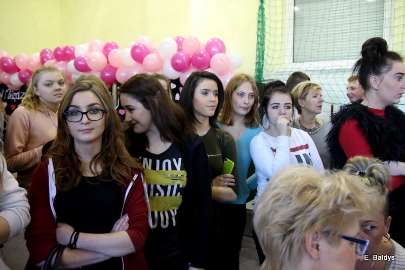 Gala ślubna w szkole (dużo zdjęć)