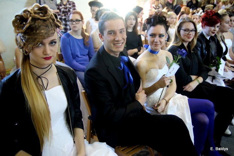 Gala ślubna w szkole (dużo zdjęć)