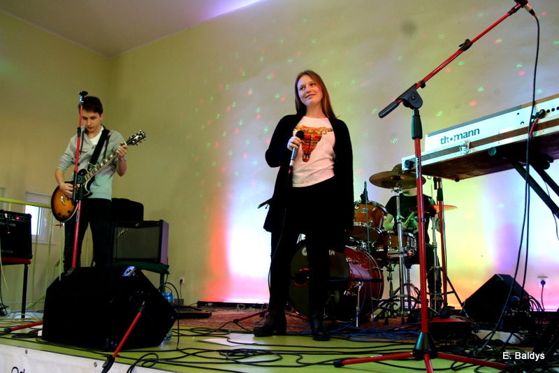 Gala ślubna w szkole (dużo zdjęć)