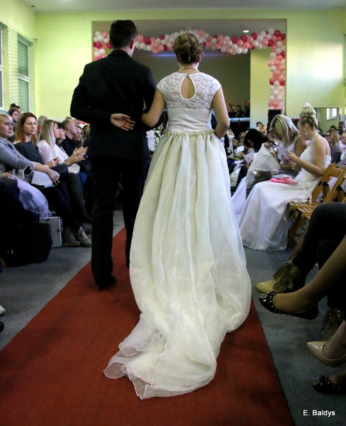 Gala ślubna w szkole (dużo zdjęć)