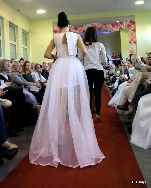 Gala ślubna w szkole (dużo zdjęć)