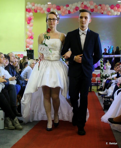 Gala ślubna w szkole (dużo zdjęć)