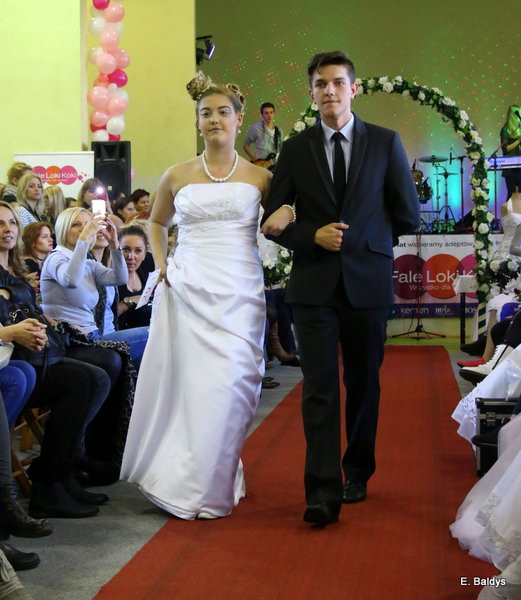 Gala ślubna w szkole (dużo zdjęć)