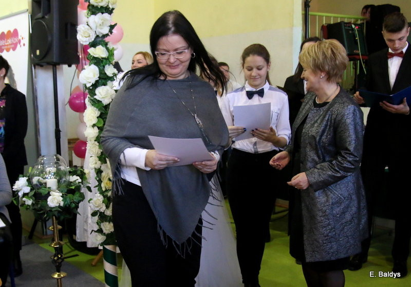Gala ślubna w szkole (dużo zdjęć)