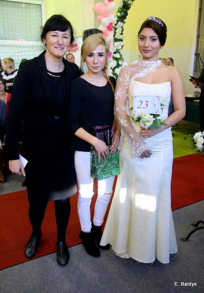 Gala ślubna w szkole (dużo zdjęć)