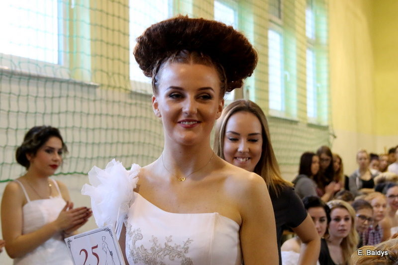 Gala ślubna w szkole (dużo zdjęć)
