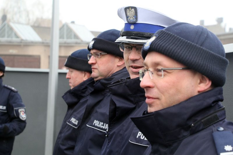 Nowe samochody dla policji (zdjęcia)