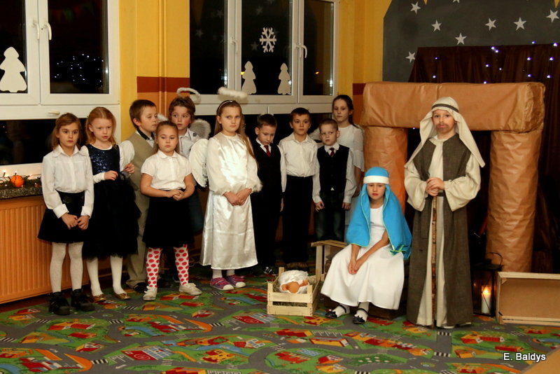Jasełka drugoklasistów w Osiecznej (zdjęcia)