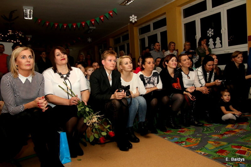 Jasełka drugoklasistów w Osiecznej (zdjęcia)