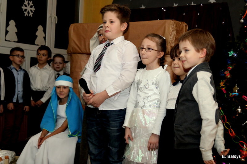 Jasełka drugoklasistów w Osiecznej (zdjęcia)