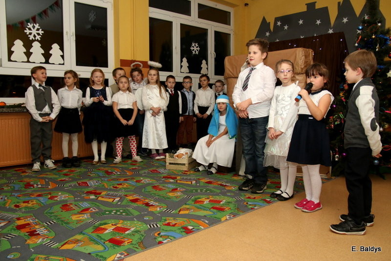 Jasełka drugoklasistów w Osiecznej (zdjęcia)
