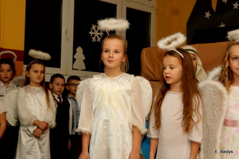 Jasełka drugoklasistów w Osiecznej (zdjęcia)