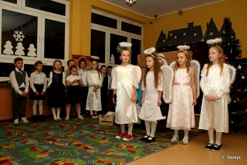 Jasełka drugoklasistów w Osiecznej (zdjęcia)