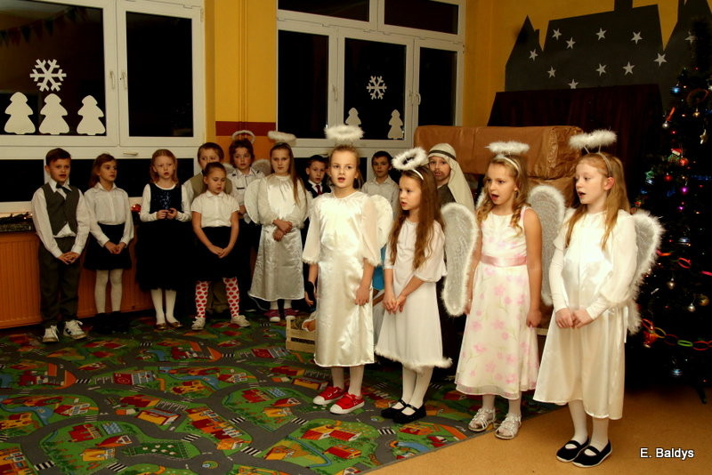 Jasełka drugoklasistów w Osiecznej (zdjęcia)