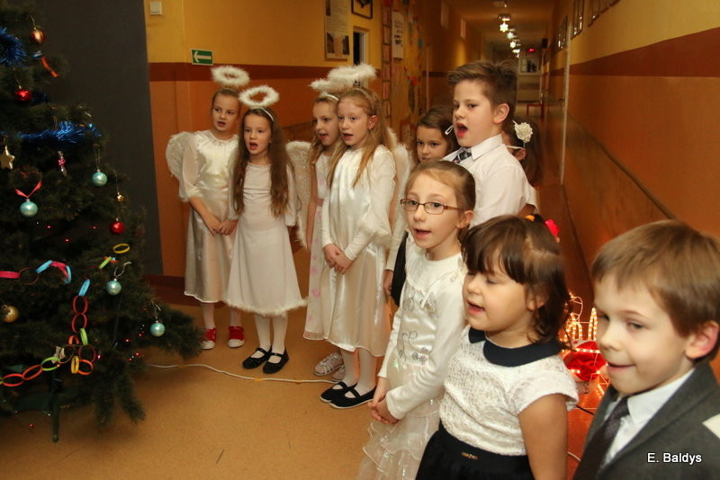 Jasełka drugoklasistów w Osiecznej (zdjęcia)