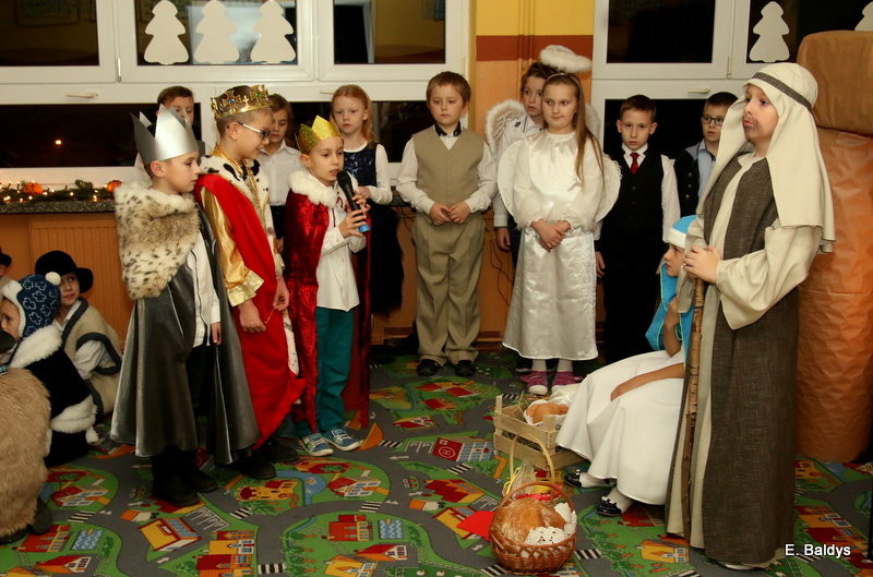 Jasełka drugoklasistów w Osiecznej (zdjęcia)