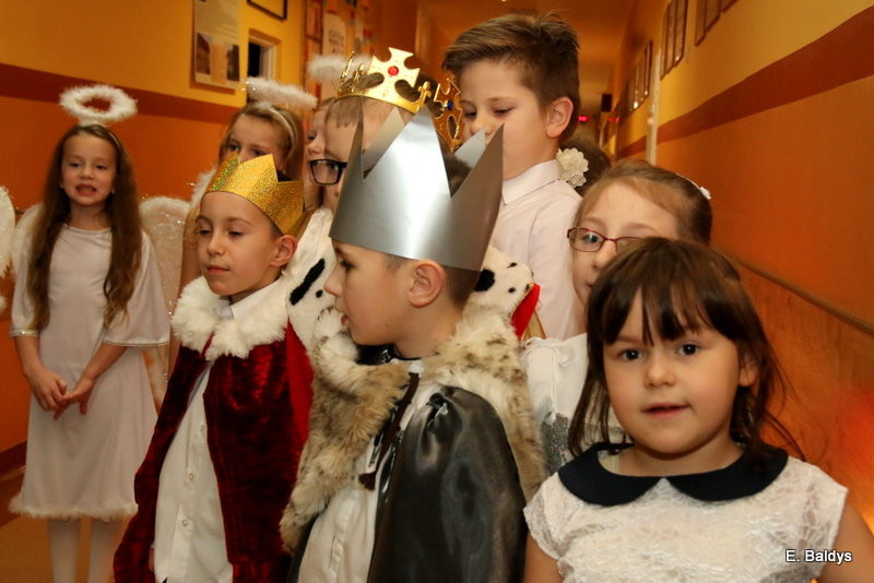 Jasełka drugoklasistów w Osiecznej (zdjęcia)