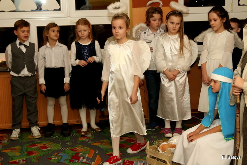 Jasełka drugoklasistów w Osiecznej (zdjęcia)