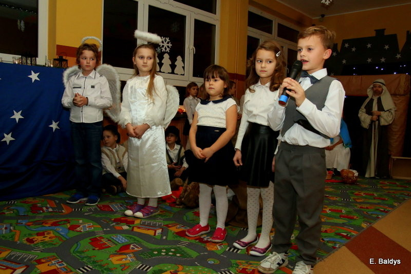 Jasełka drugoklasistów w Osiecznej (zdjęcia)