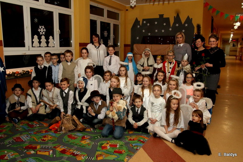 Jasełka drugoklasistów w Osiecznej (zdjęcia)