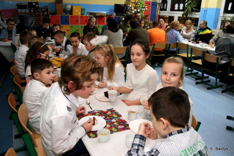 Jasełka drugoklasistów w Osiecznej (zdjęcia)