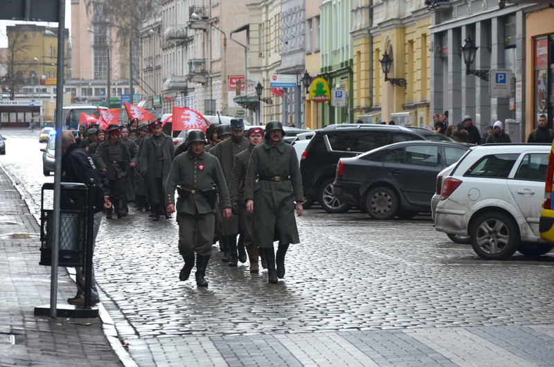 Powstańcy przyjechali pociągiem (zdjęcia)