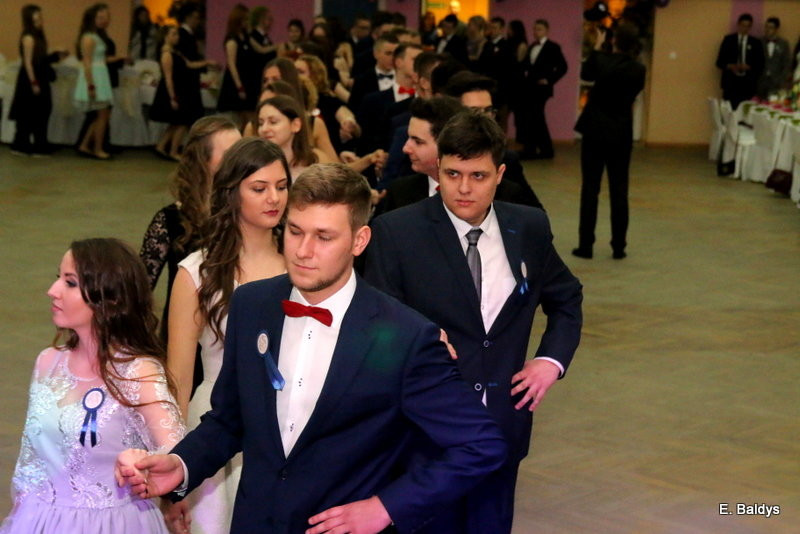 Poloneza czas zacząć w ZSET w Lesznie (zdjęcia)